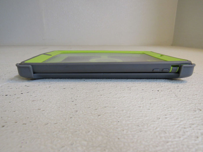 Standard-iPad-Air-Hard-Case-x-8in-x-Plastic-642 4