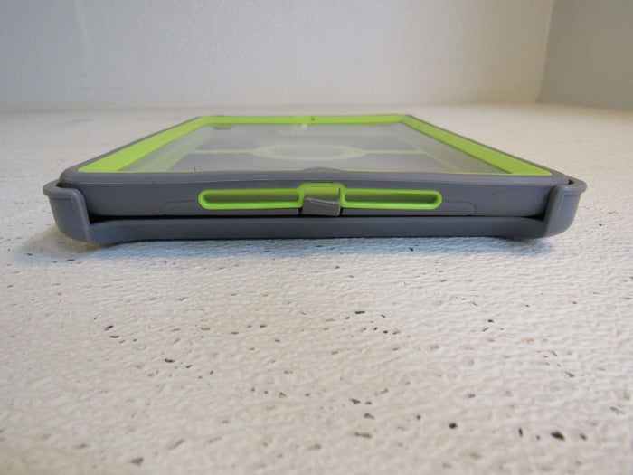 Standard-iPad-Air-Hard-Case-x-8in-x-Plastic-642 6