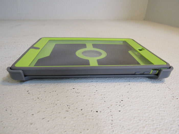 Standard-iPad-Air-Hard-Case-x-8in-x-Plastic-642 7