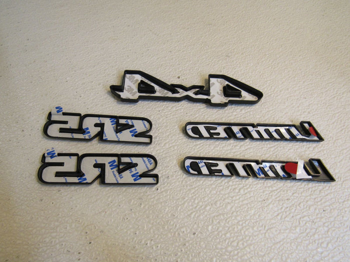 Standard-Toyota-Tacoma-2018-SR5-Limited-4x4-Truck-Decals-Lot-of-5-Black-644 4