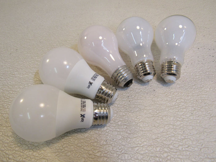 Sylvania-GE-Lot-of-5-LED-Halogen-Bulbs-5W-43W-White-502 1