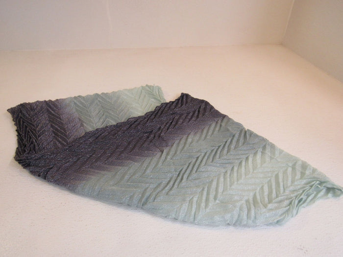 Target-Scarf-34-Green-Grey-Infinity-Metallic-Acrylic-Female-372 2
