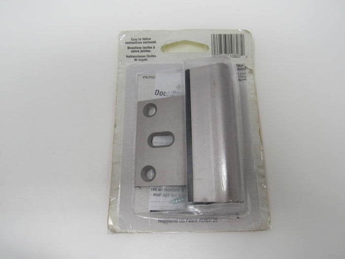 The-Door-Guardian-Door-Reinforcement-Lock-Silver-Child-Resistant-U10827-Metal-302 3