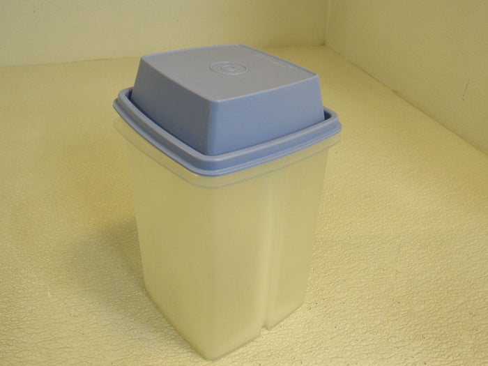 Tupperware-Pick-a-Deli-Pickle-Olive-Keeper-Container-1560-2-132 2