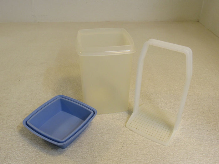 Tupperware-Pick-a-Deli-Pickle-Olive-Keeper-Container-1560-2-132 7