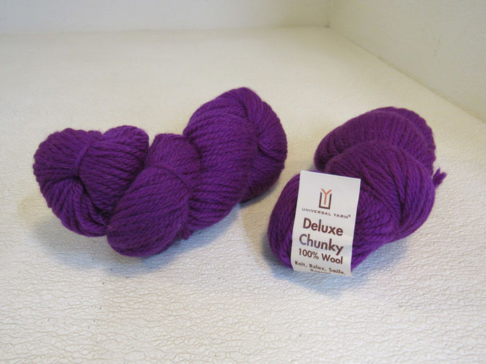 Universal-Yarn-Deluxe-Chunky-Yarn-Mulberry-2-Skeins-120-Yards-Each-692 2