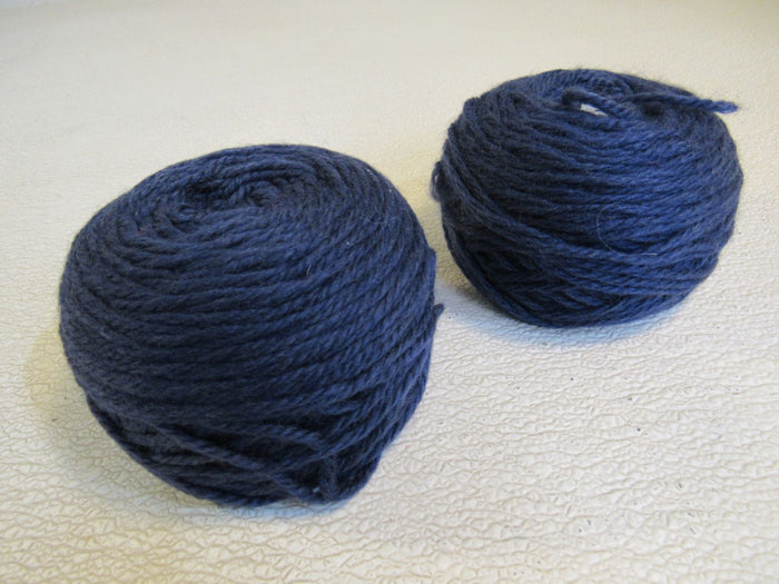 Universal-Yarn-Deluxe-Chunky-Yarn-Navy-2-Skeins-120-Yards-Each-Needle-Size-9-11-694 2