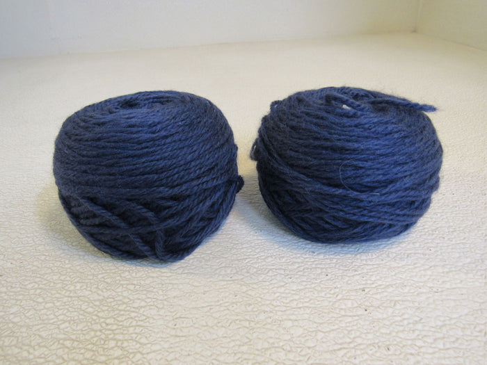 Universal-Yarn-Deluxe-Chunky-Yarn-Navy-2-Skeins-120-Yards-Each-Needle-Size-9-11-694 3