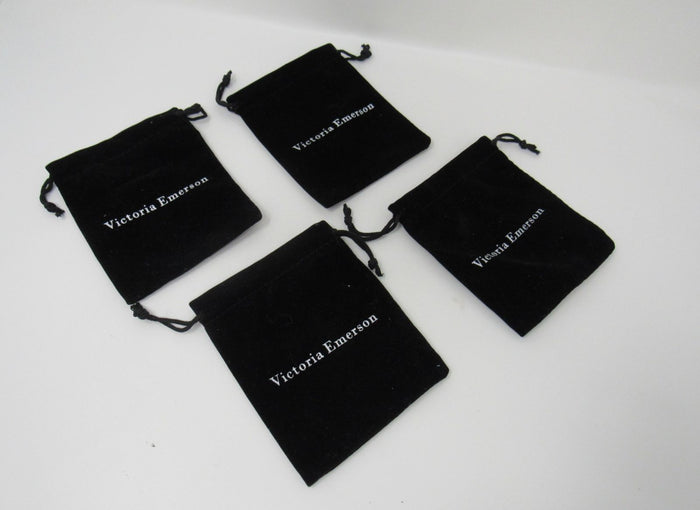 Victoria-Emerson-Jewlery-Bags-Lot-of-4-Blacks-614 1