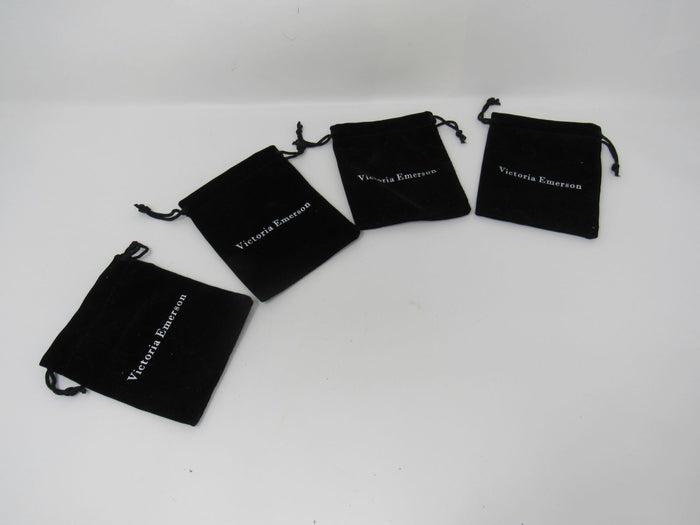 Victoria-Emerson-Jewlery-Bags-Lot-of-4-Blacks-614 3
