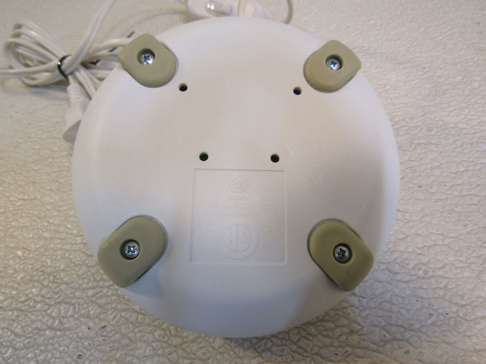 Wyndmere-Electric-Aromatherapy-Diffuser-Shell-Off-190-011923-190 6